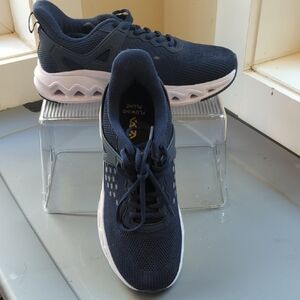 Men's Navy Athletic Shoes